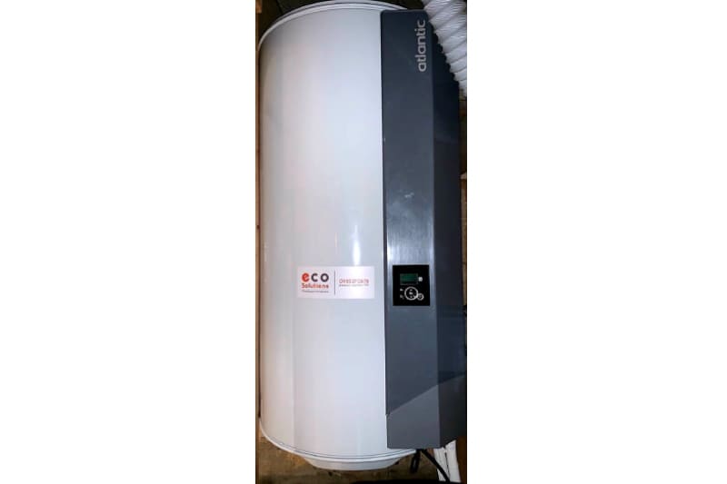 Installation d'un chauffe-eau thermodynamique à Rennes par Eco Solutions expert en chauffage et plomberie